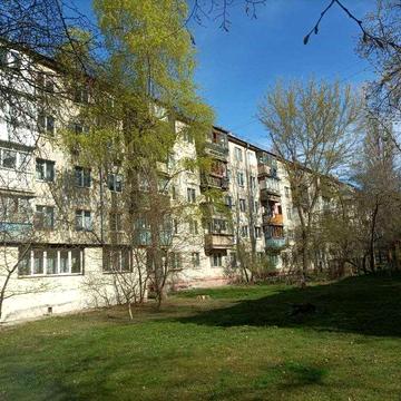Продам 2к. квартиру вул. Донця 18-А