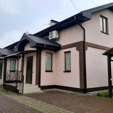 Оренда таунхауса по вул. Польовій с. Святопетрівське