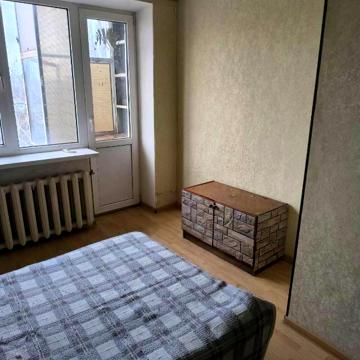 Академіка Заболотного вул., 18