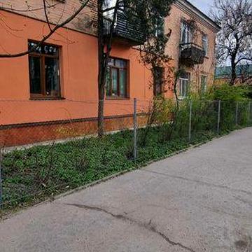 Продаж двокімнатної квартири в центрі (ТРЦ Вега) Можливо під комерцію