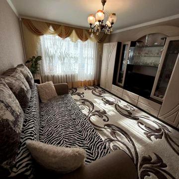 Продаж / Квартира / Мирогощанська, Дубно