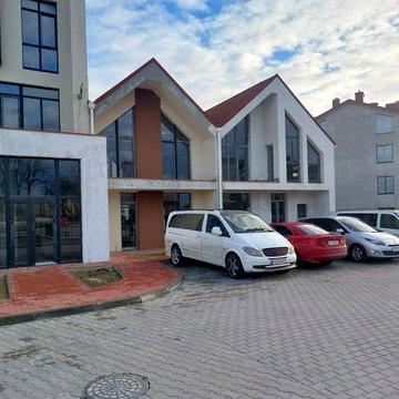 ЖК Петровский резиденс. Продаж таунхауза 138 м.кв.з ділянкою землі.