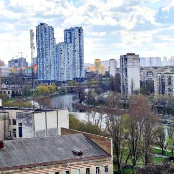 Туманяна, 8. Флоренції. Сверстюка. м.Лівобережна 5хв