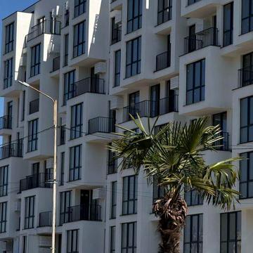 Продам 2х кімнатну квартиру у Новому Ройоні ,у зданому домі Жк Б4