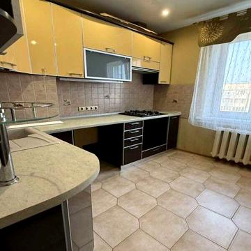 Продаж 1к Квартира Огнівська вулиця