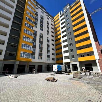 1 кім Рауш Виставка  (вул. С. Бандери) ID 31677