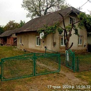 Продаж  будинку Львівська обл., Стрийський р-н., смт. Гніздичів.