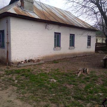 Продається  будинок з 25 сотками землі смт. Михайло-Коцюбинське