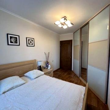 Продам 3 кімнатну квартиру по вулиці Володимира Великого 31А