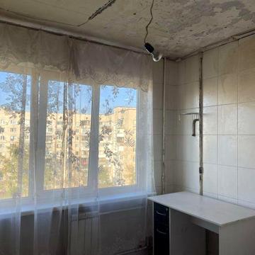 Продаж 3 кімнатої Дніпровській Воскресенка Шухевича 26 В, 8/9 пов 65м