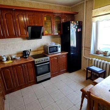 Продам 2-х кім, Деснянський р-н вул, Милославська 47-А