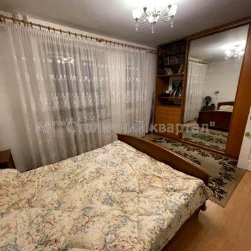 Продаж 2к квартири вул. Братства Тарасівців-12/37 м. Харківська