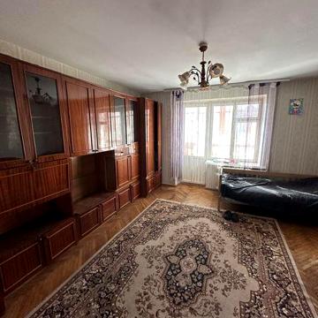 Продаж 4 кімнатної квартири