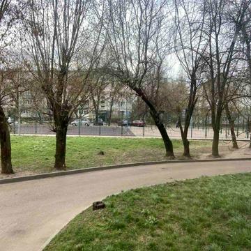 продам 3-кімнатну квартиру на Польовій