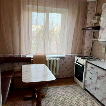 Двокімнатна, метро Бориспільська,, ремонт, Бортнічі