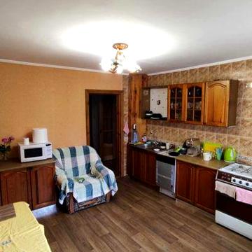 Продаж 3-К квартири+6 сот.городу+дачний будинок в м.Обухові