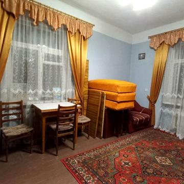 Будівельна вул., 20