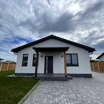Будинок з каміном на 6 сотках в Бобриці, без комісії