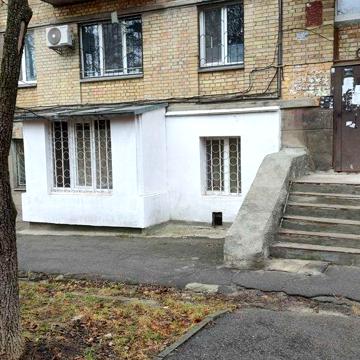 2 кімн Чоколівка Солом’янка Фучика ( Чапека ) 46квм 1 пов Хрущівка