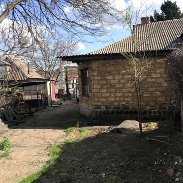 Каштанова вул. (Щорса), 25