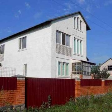 Продам свій будинок в центрі міста