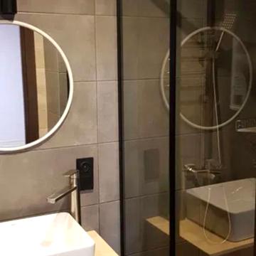 Бородинська вул., 111
