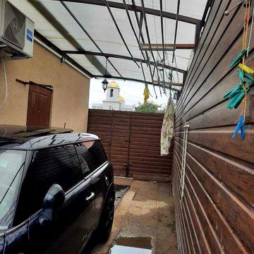 Продаётся два дома на одном участке на Ленпосёлке