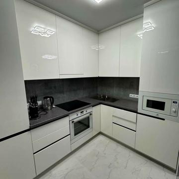 Миру вул., 59