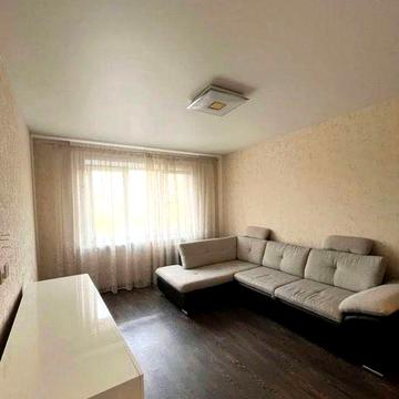 Продам 3к квартиру с кап ремонтом, м.Дворец Спорта