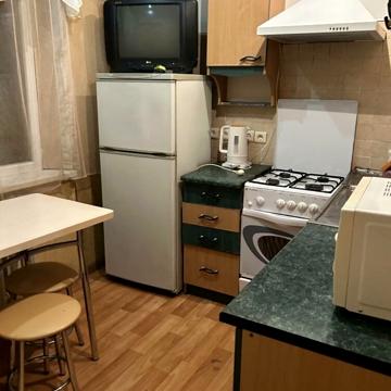 Гвардійців-Широнінців вул., 38