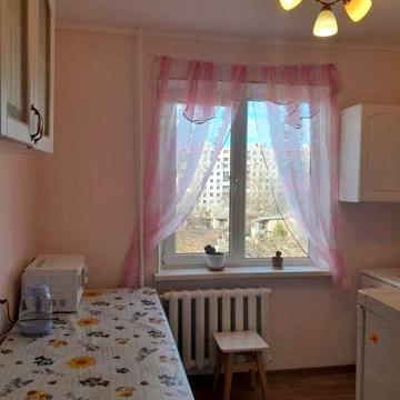 Сдам долгосрочно 1 ком.кв.на Марсельской  п.к