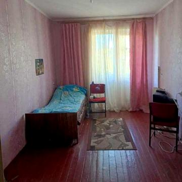 Продам квартиру в смт.Гончарівське