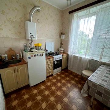 Продам 3 кімнатну квартиру в центрі міста