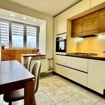 Красива 4-кімнатна з РЕМОНТОМ! Гарне планування! Найкращий район! A11