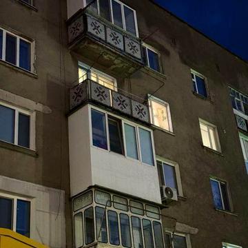 Продам квартиру не угловая