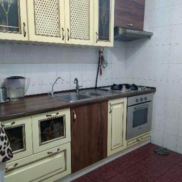 Сдам дом Малиновского 4к + кухня студия ,12 соток, гараж,Дом мебели