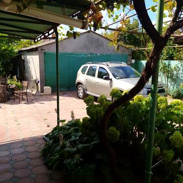 Сдам дом Малиновского 4к + кухня студия ,12 соток, гараж,Дом мебели