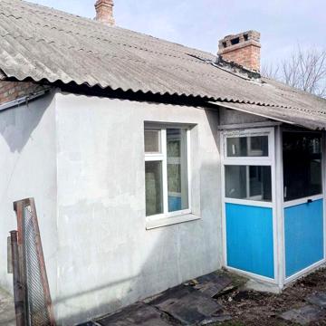 Продам газифікований будинок цегляний