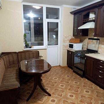Єлизавети Чавдар вул., 11