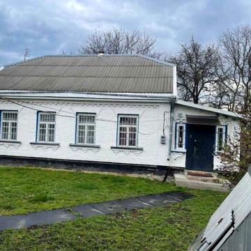 Продаж житлового будинку