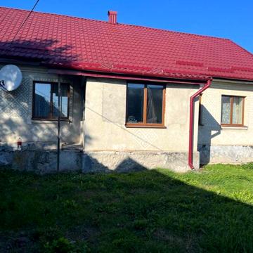 Продається  будинок  та ділянка