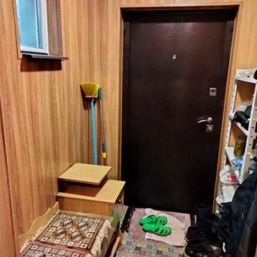 Продам пол дома в Южном . Участок 5 соток .Свой двор. Тихий район TB