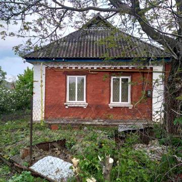 Подам будинок в селі Покровське Решетилівского району .
