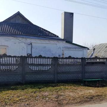 Продаю будинок м.Звенигородка від власника.Газ, з усіма зручностями.