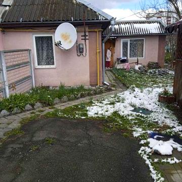 Частина будинку.
