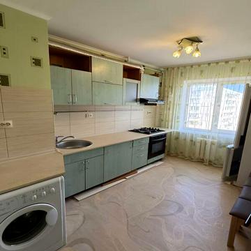 Продаж 3к Квартира Великотирнівська вулиця