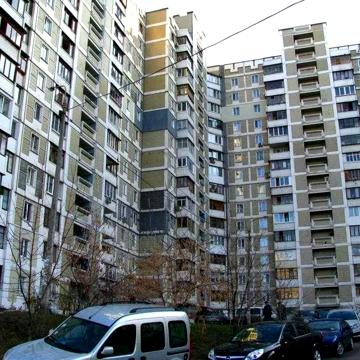 Власник! Продам затишну квартиру-Срібнокільська 8