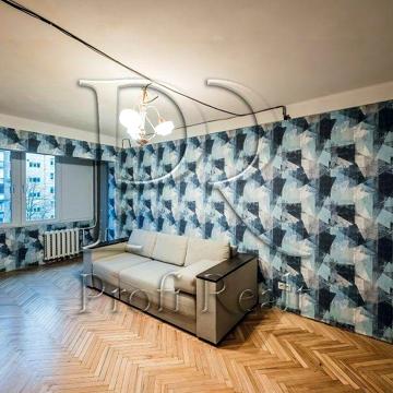 Березняківська вул., 22
