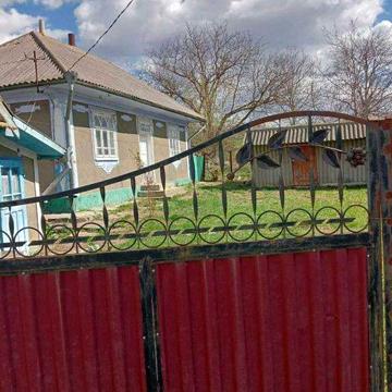 Будинок в Чернівецькій області 6000$, с.Новоселиця