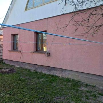 Продаж будинку в мальовничому місці